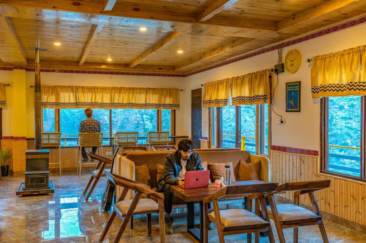 The Hosteller Tirthan Valley Gushaini Экстерьер фото