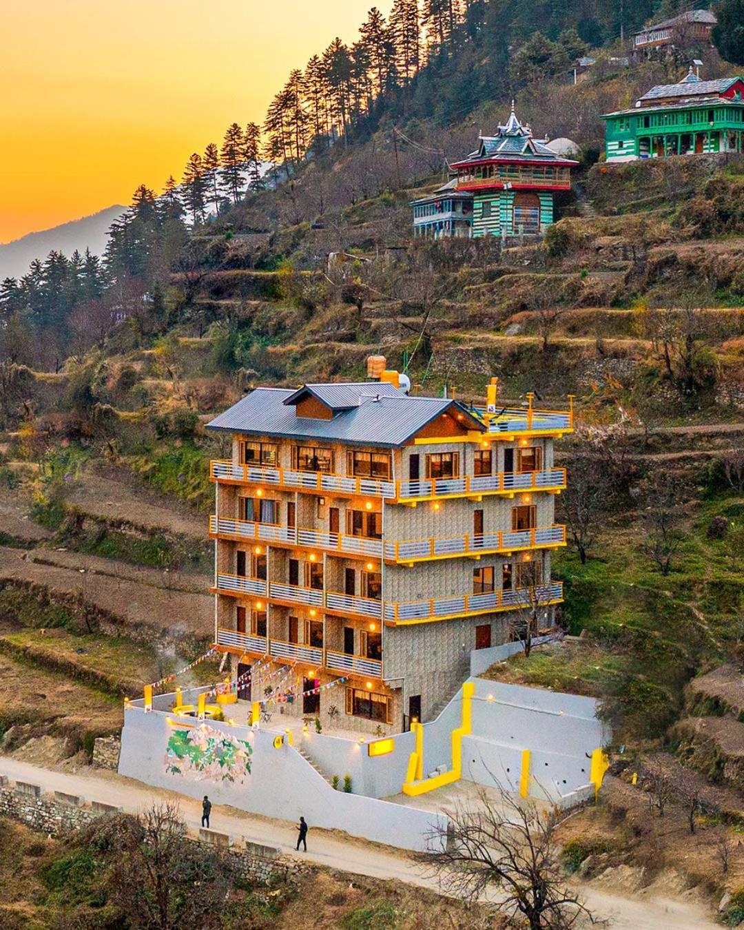 The Hosteller Tirthan Valley Gushaini Экстерьер фото